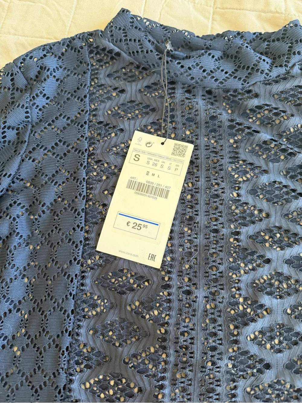 ▪️NWT Zara Navy Eyelet ▪️